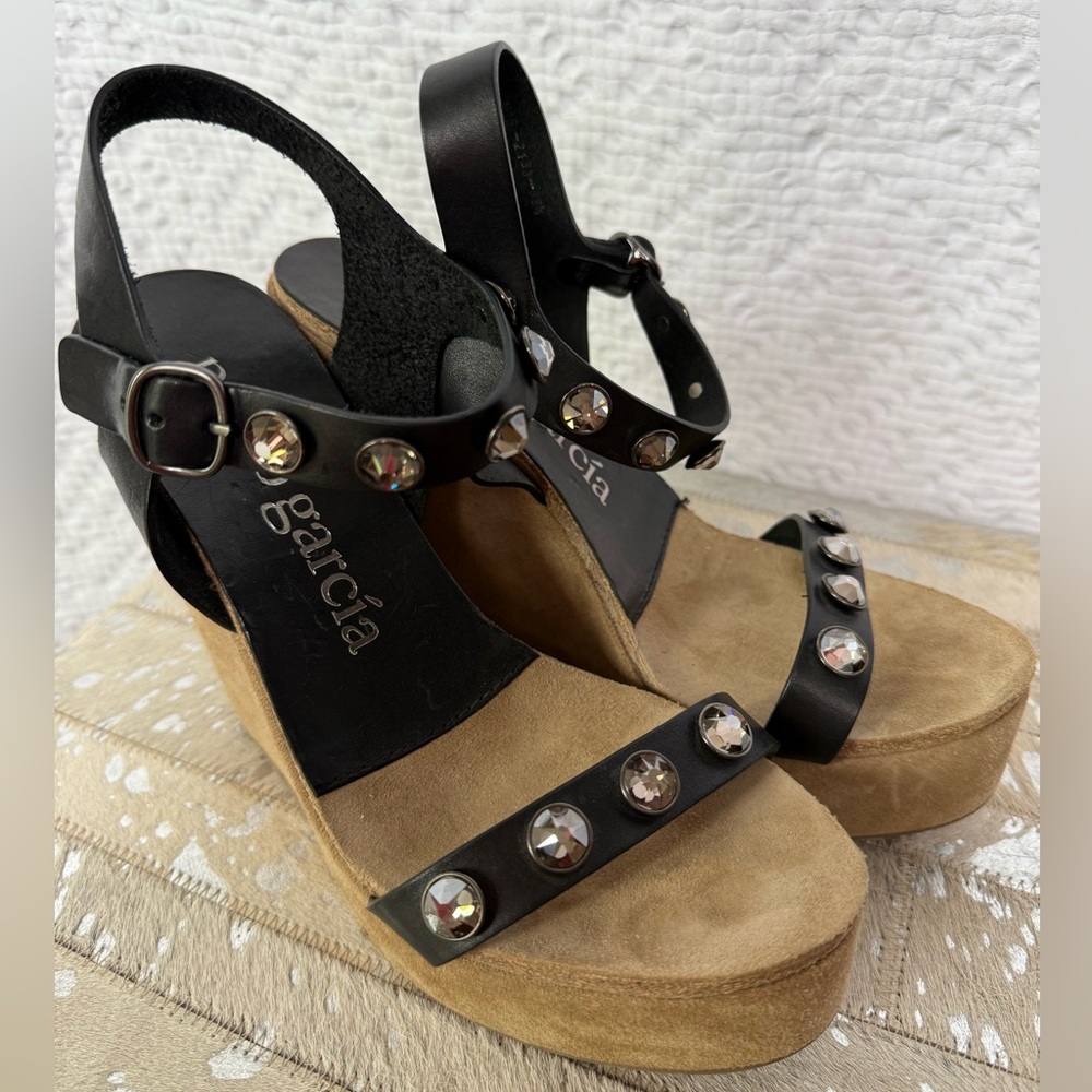 Pedro Garcia Trilian Crystal Suede Wedge Sandals in Black SZ 8.5
